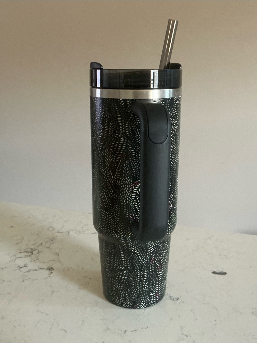 Stanley x Calia quencher H2.O flowstate tumbler in black serpent pattern 30 oz - Picture 4 of 8